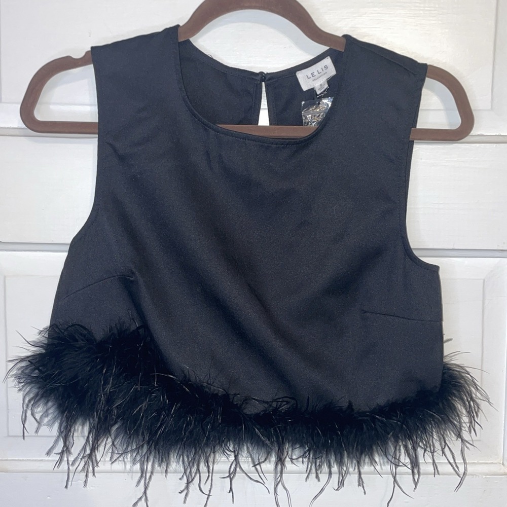 NWT Lelis Collection |‎ Black Crop Top Sleevless Trimmed Black Feathers Small